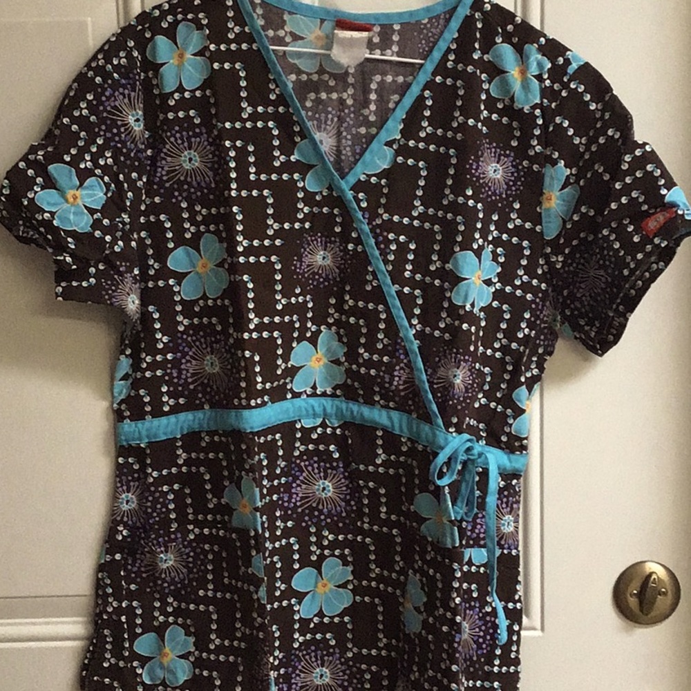 Dickies scrub top